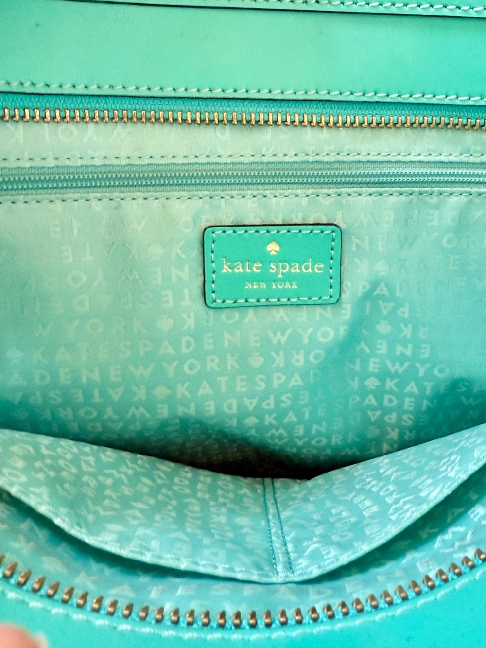 NWT Kate Spade “Sawyer Street Maxi” genuine leather designer tote - Picture 5 of 7